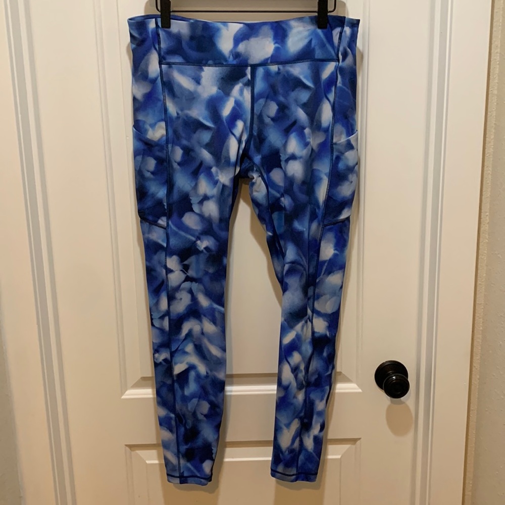 Lululemon Speed up tight Blush Blossom Alpine White Midnight Navy